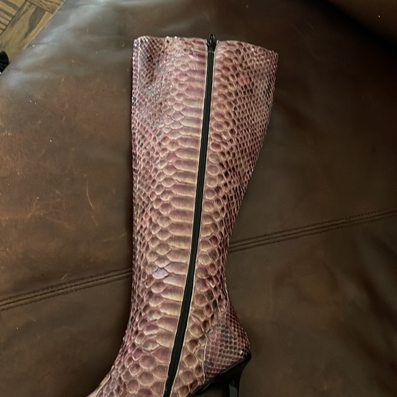 Burgundy/python boots - Picture 8 of 10